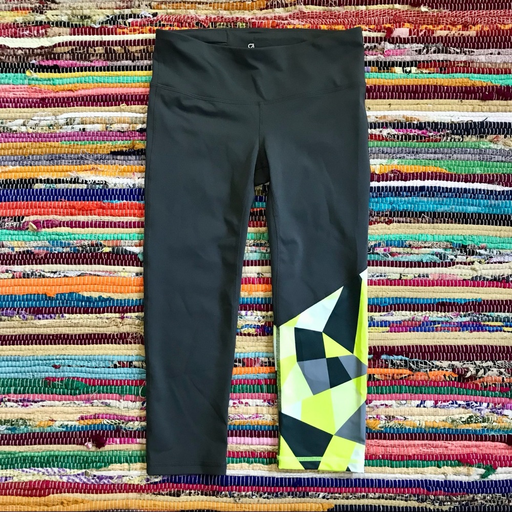 Gap ~ GapFit gfast grey neon crop leggings